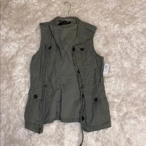Army green vest